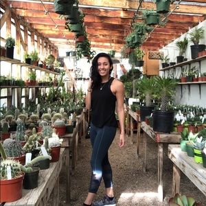 Meet your Posher, Rose